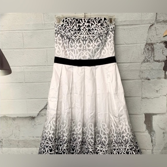 NEW White House Black Market Blackand white ombré 50’s Style Midi dress size 0 - Picture 6 of 16